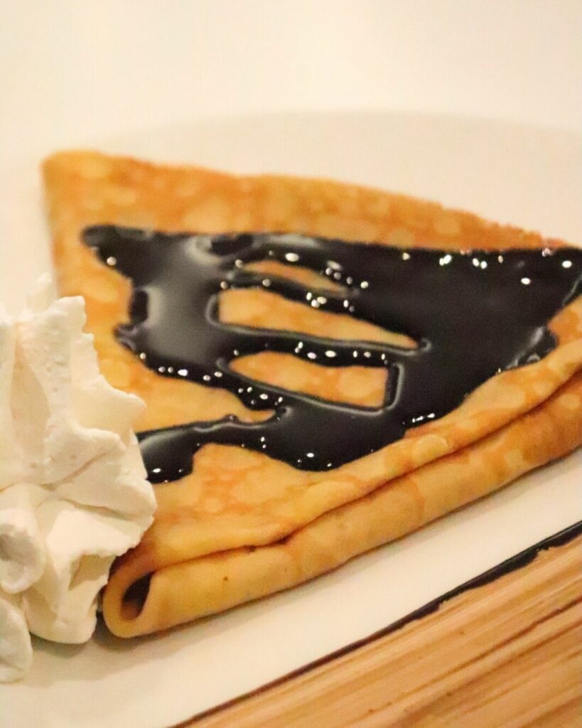 Photo d'une crèpe au chocolat maison de la carte du restaurant L'Indigo